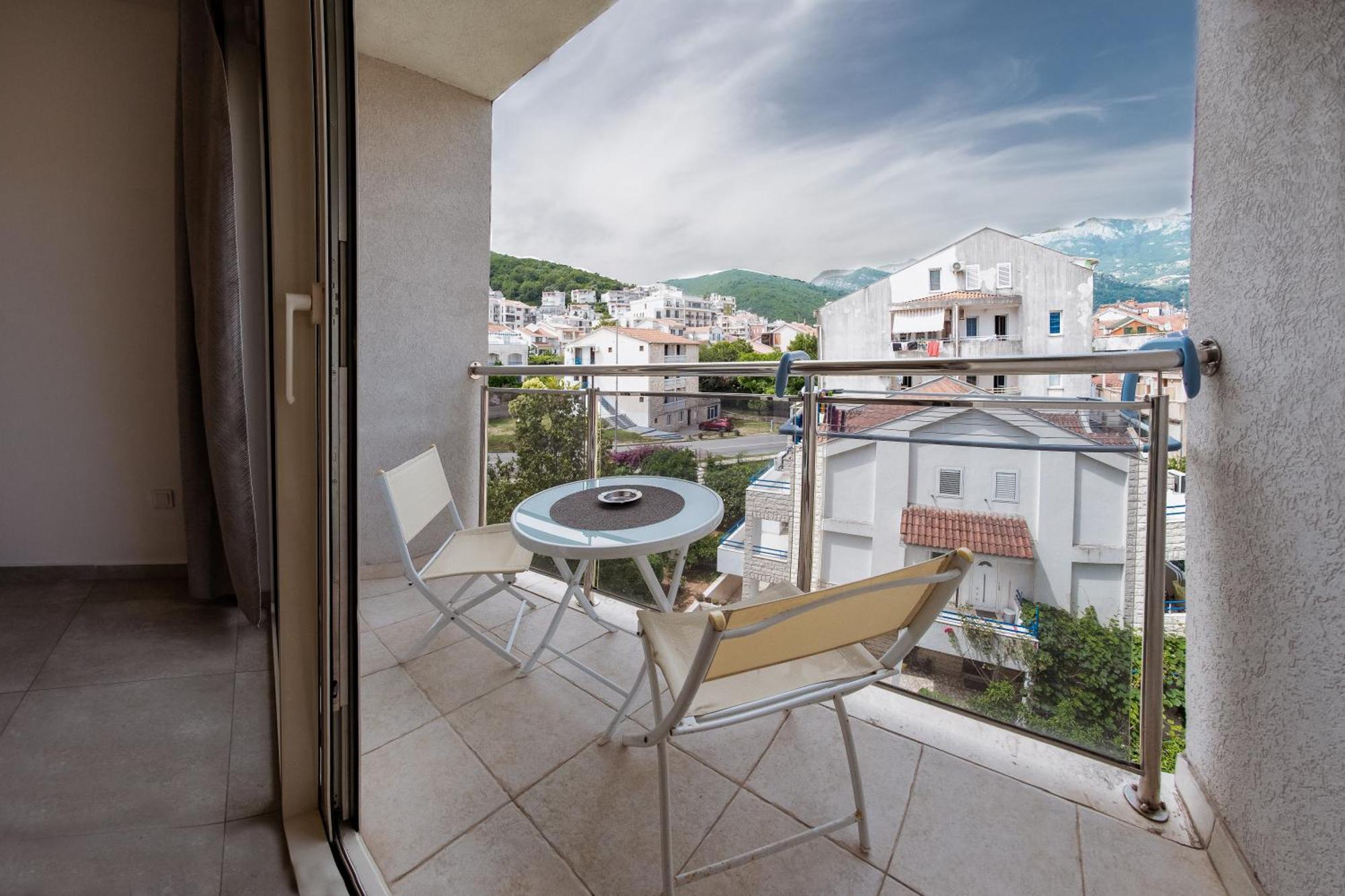 Square Inn Budva Ngoại thất bức ảnh